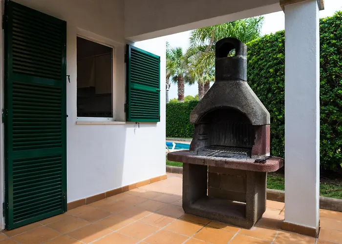 Apartchalet Elvira. A Дом отдыха Son Carrio (Menorca)